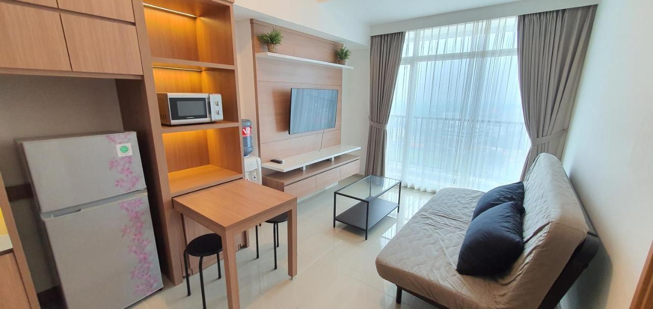 Treeparkcity Apartments By Winshome Tangerang Exterior photo