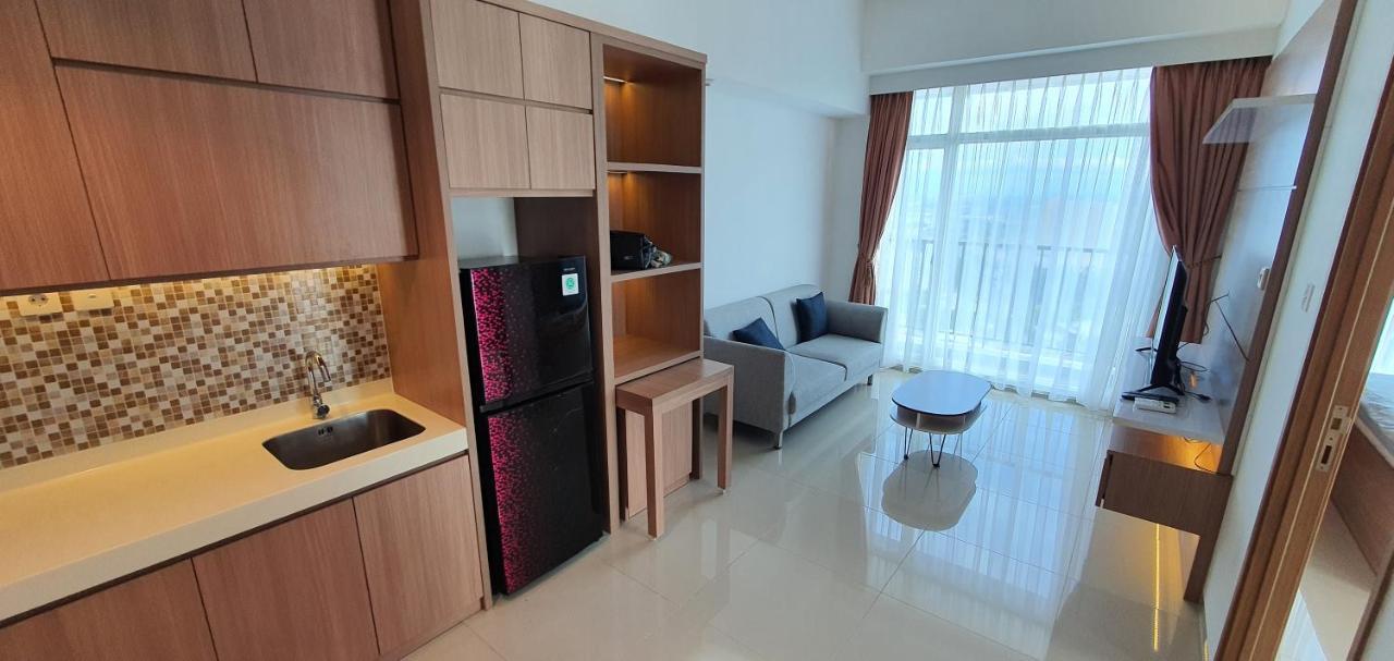 Treeparkcity Apartments By Winshome Tangerang Exterior photo